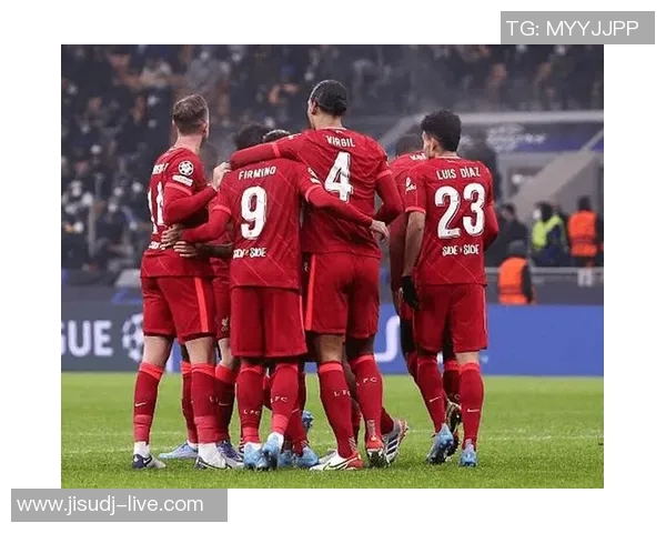 中超激战拜仁与波尔图握手言和红牌事件引发全场热议与转会猜想