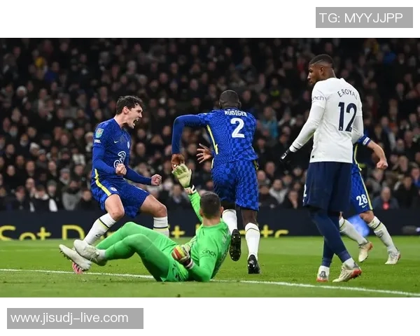 世界杯激战皇马凭借绝杀战胜热刺全场沸腾精彩回顾