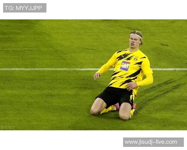 世界杯精彩对决巴萨逆转拜仁帽子戏法点燃全场激情